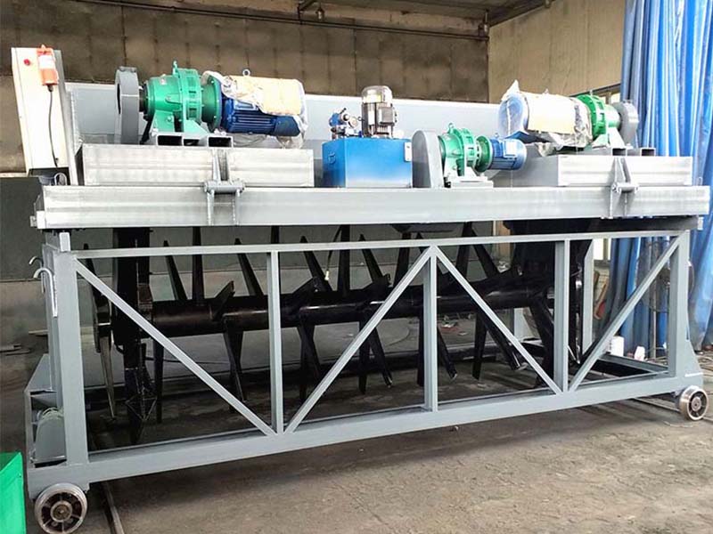 有机肥设备翻堆机